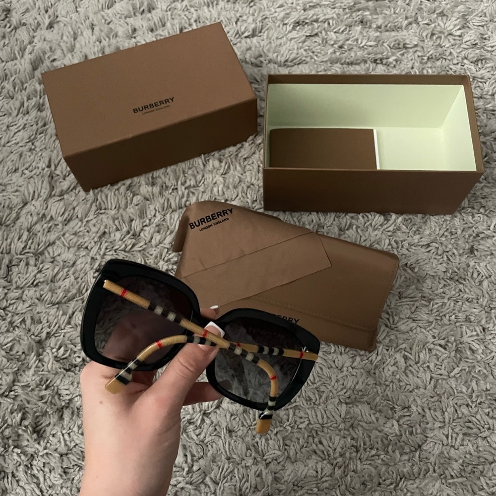 BURBERRY BE4323 Caroll Sunglasses